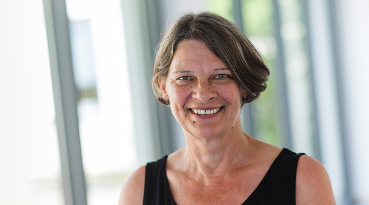 Portrait Leitende Ergotherapeutin im Hessing Förderzentrum für Kinder und Jugendliche, Anita Schalowski